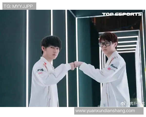 Jackeylove勇敢闪现直面Keria实现精彩击杀展现团队默契与个人技术